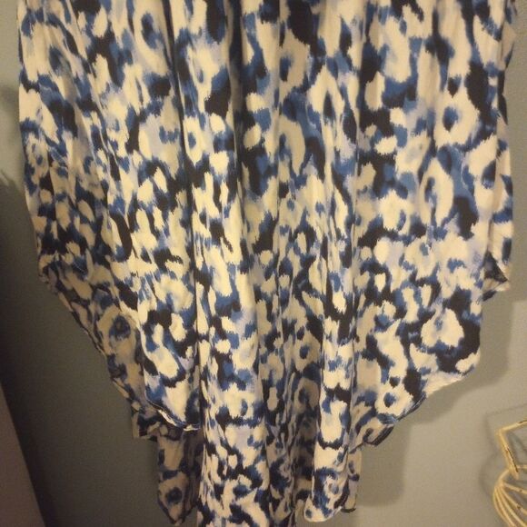 Easy street abstract print romper with asymmetrical wide leg & spaghetti… - Picture 5 of 10